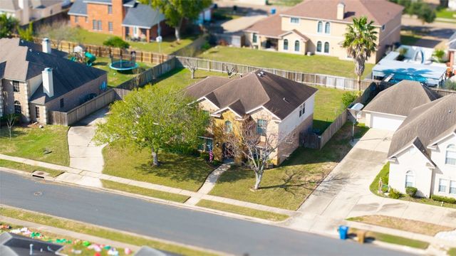 7717 Outreau Dr, Corpus Christi, TX 78414