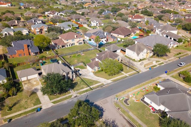 7717 Outreau Dr, Corpus Christi, TX 78414