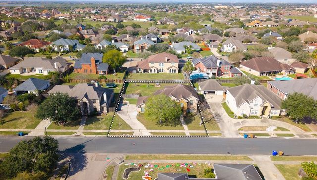 7717 Outreau Dr, Corpus Christi, TX 78414