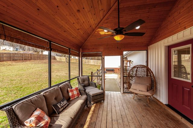 15 Raccoon Rd, Westmoreland, TN 37186