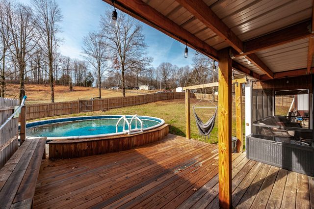 15 Raccoon Rd, Westmoreland, TN 37186