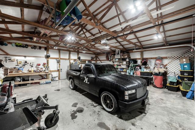 15 Raccoon Rd, Westmoreland, TN 37186