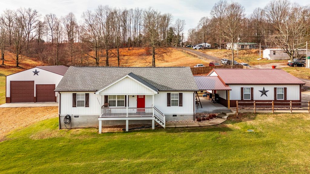 15 Raccoon Rd, Westmoreland, TN 37186
