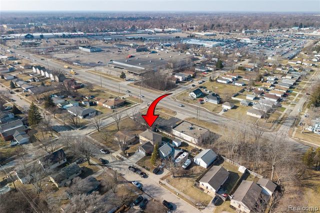 22011 Sharkey Street, Clinton Township, MI 48035