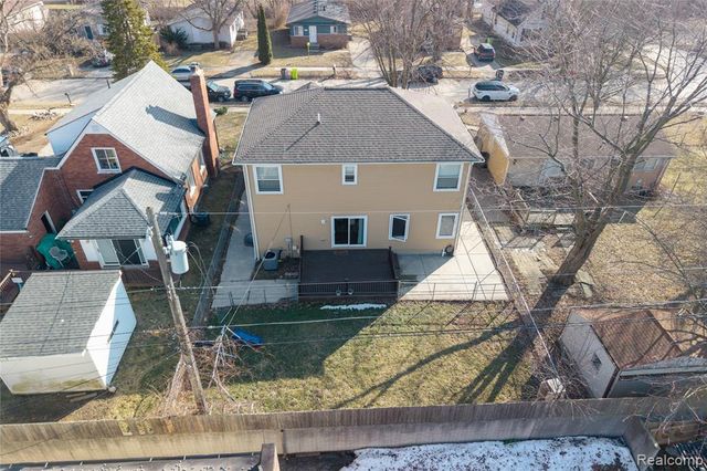 22011 Sharkey Street, Clinton Township, MI 48035