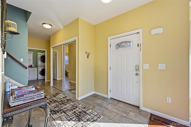 22011 Sharkey Street, Clinton Township, MI 48035