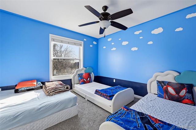 22011 Sharkey Street, Clinton Township, MI 48035