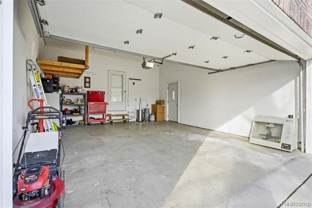 22011 Sharkey Street, Clinton Township, MI 48035