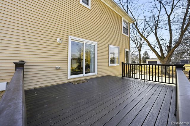 22011 Sharkey Street, Clinton Township, MI 48035