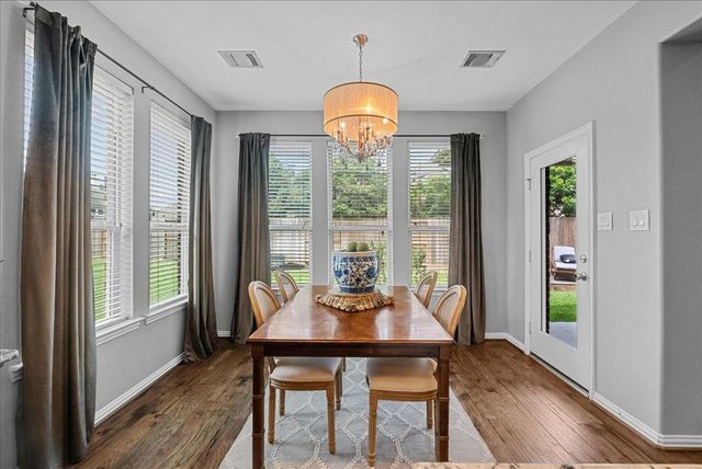 904 Cozy Hollow Court, Friendswood, TX 77546