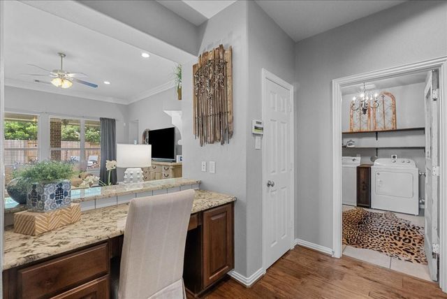 904 Cozy Hollow Court, Friendswood, TX 77546