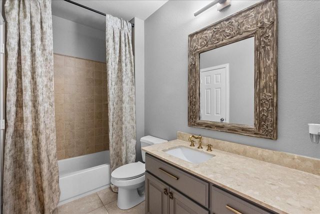 904 Cozy Hollow Court, Friendswood, TX 77546