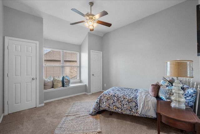 904 Cozy Hollow Court, Friendswood, TX 77546