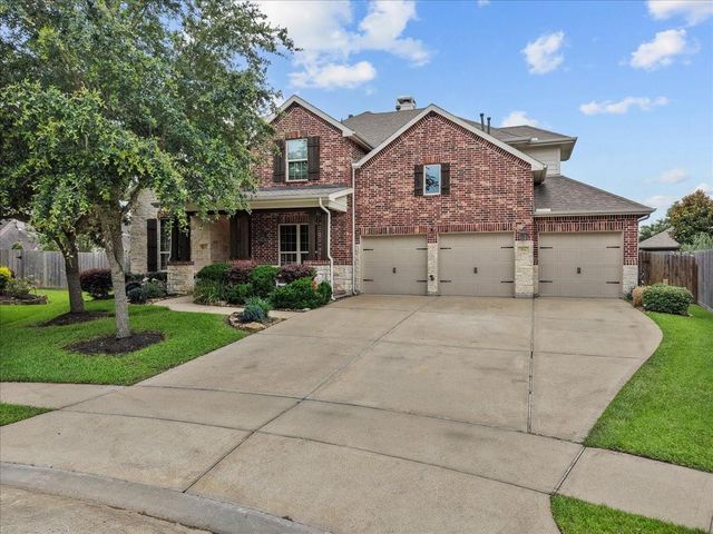 904 Cozy Hollow Court, Friendswood, TX 77546