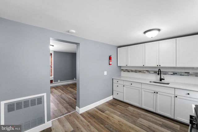 210 CHESTNUT ST, Elmer, NJ 08318