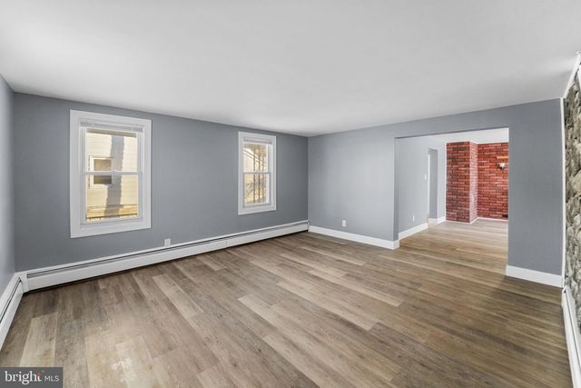 210 CHESTNUT ST, Elmer, NJ 08318