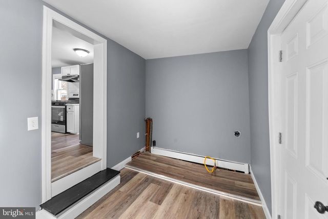 210 CHESTNUT ST, Elmer, NJ 08318