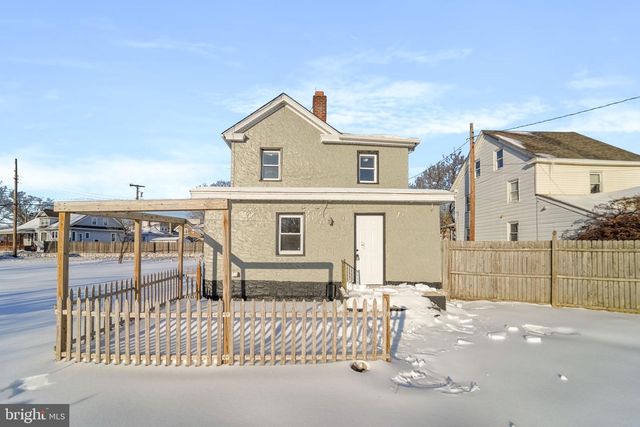 210 CHESTNUT ST, Elmer, NJ 08318