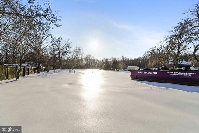 210 CHESTNUT ST, Elmer, NJ 08318