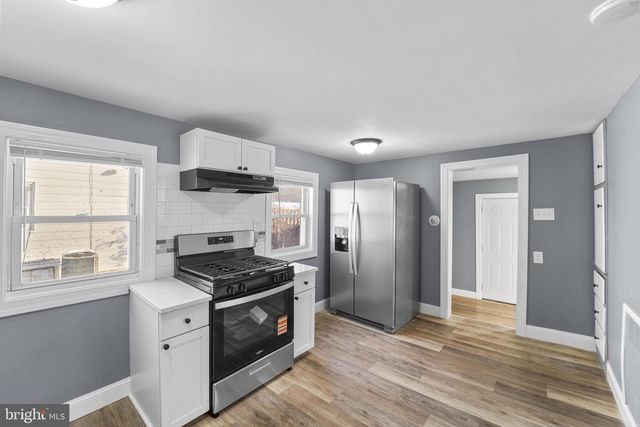 210 CHESTNUT ST, Elmer, NJ 08318