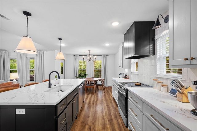 11 Kirkliston Lane, Bella Vista, AR 72715