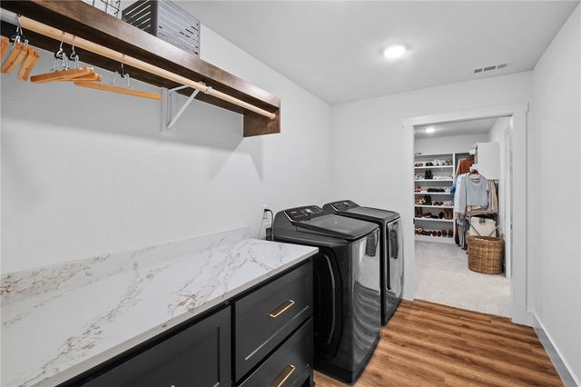 11 Kirkliston Lane, Bella Vista, AR 72715