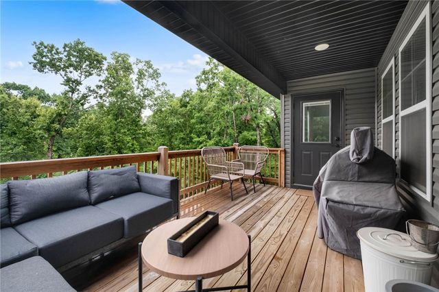 11 Kirkliston Lane, Bella Vista, AR 72715