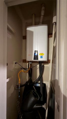 1109 Hickory Creek Drive, Yukon, OK 73099