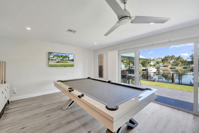 381 SE 3rd Street, Pompano Beach, FL 33060