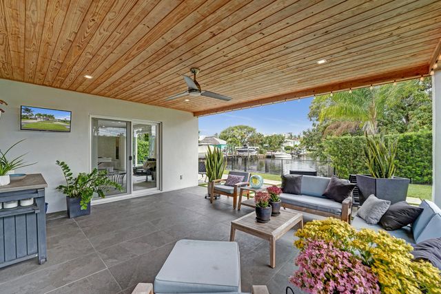 381 SE 3rd Street, Pompano Beach, FL 33060