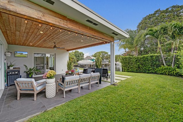 381 SE 3rd Street, Pompano Beach, FL 33060