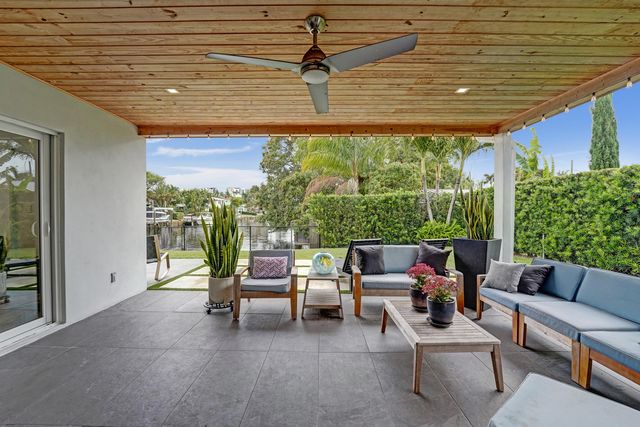 381 SE 3rd Street, Pompano Beach, FL 33060