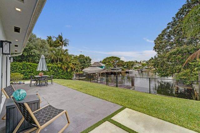 381 SE 3rd Street, Pompano Beach, FL 33060