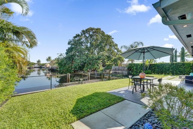 381 SE 3rd Street, Pompano Beach, FL 33060