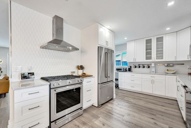 381 SE 3rd Street, Pompano Beach, FL 33060