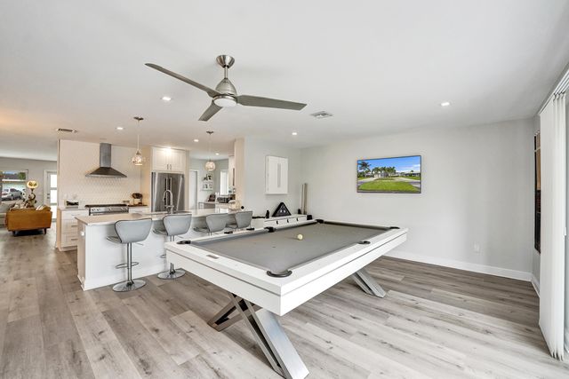 381 SE 3rd Street, Pompano Beach, FL 33060