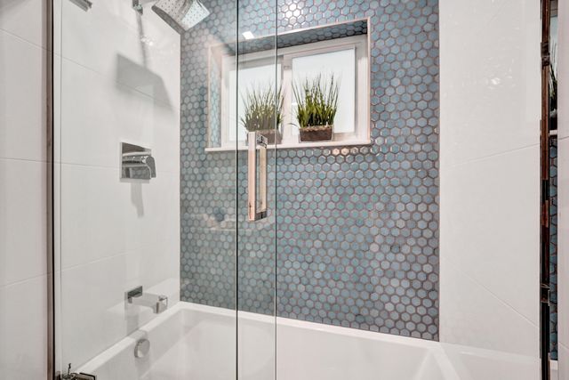 381 SE 3rd Street, Pompano Beach, FL 33060