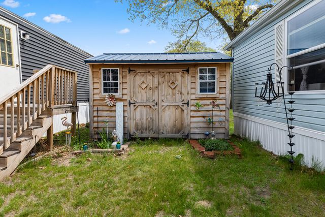 10845 Percy Lane 33, Mecosta, MI 49332