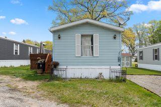 10845 Percy Lane 33, Mecosta, MI 49332