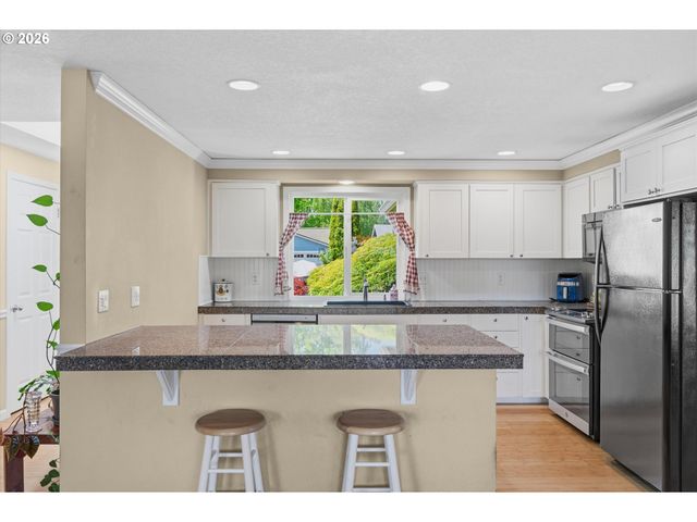 4828 Sw 201ST Ave, Beaverton, OR 97078