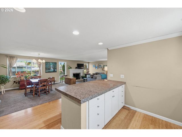 4828 Sw 201ST Ave, Beaverton, OR 97078