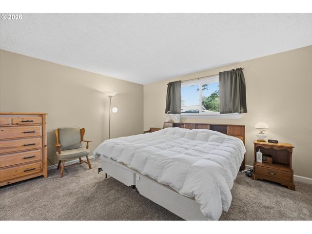 4828 Sw 201ST Ave, Beaverton, OR 97078