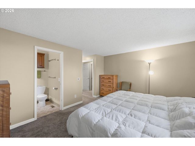 4828 Sw 201ST Ave, Beaverton, OR 97078