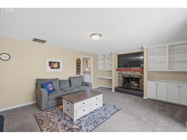 4828 Sw 201ST Ave, Beaverton, OR 97078