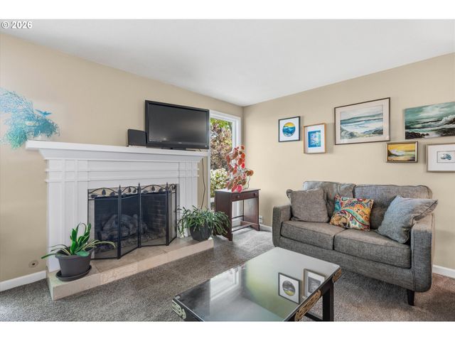 4828 Sw 201ST Ave, Beaverton, OR 97078