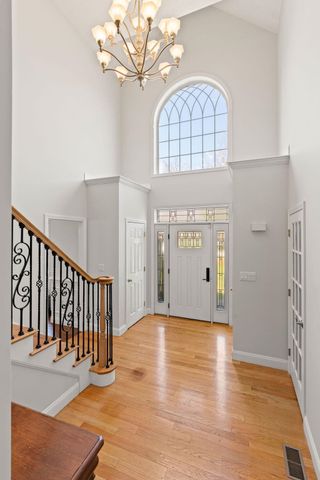 3 Surrey Lane, Salem, NH 03079