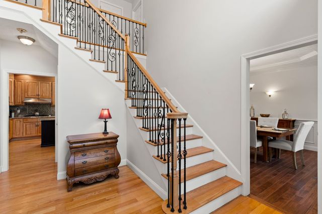 3 Surrey Lane, Salem, NH 03079