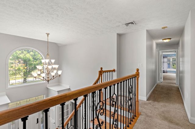 3 Surrey Lane, Salem, NH 03079