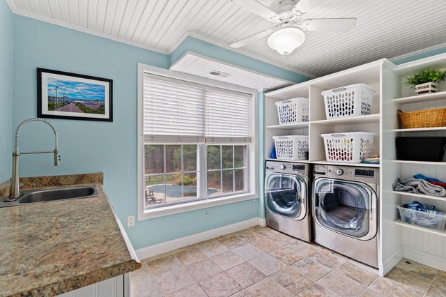 3 Surrey Lane, Salem, NH 03079