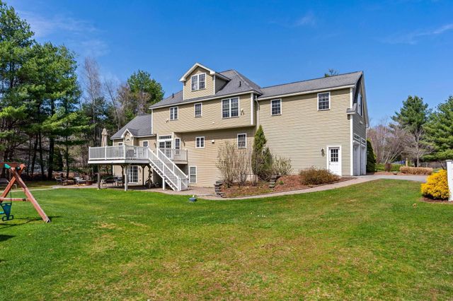 3 Surrey Lane, Salem, NH 03079